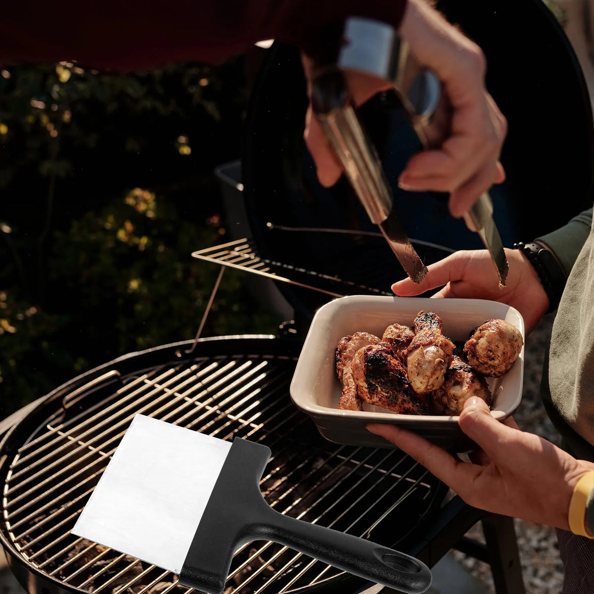 BBQ Grill Scraper, Black Plastic Handle, 23 x 16.4cm Cleaning Tool