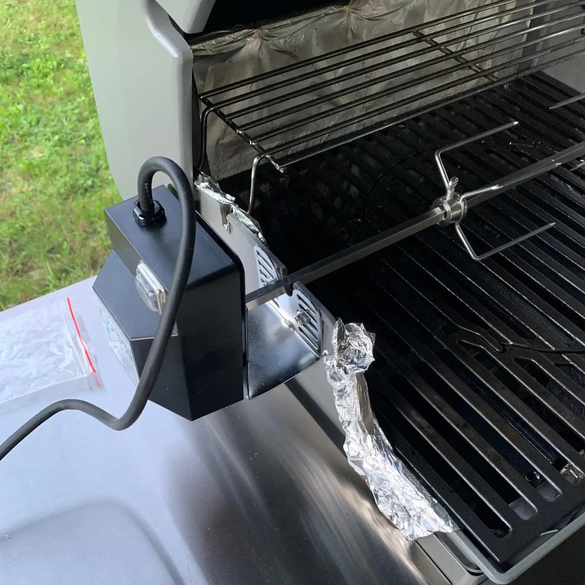 Kesoto BBQ Rotisserie Kit, 68cm Metal Spit Rod, 4W EU Plug Motor