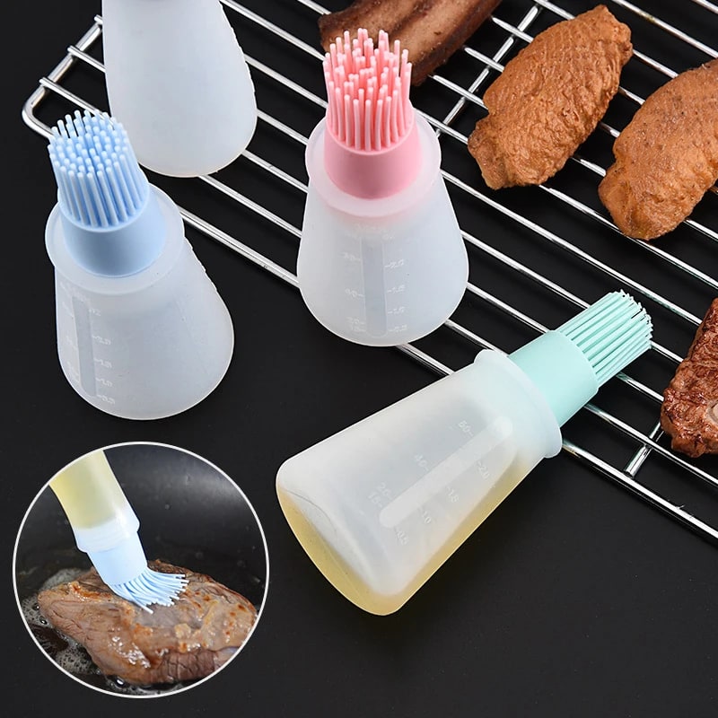 Rubber Oil Bottle with Basting Brush and Measurement Scale for BBQ Cooking