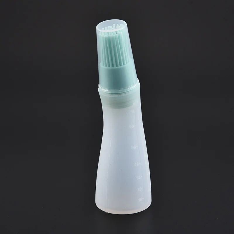 Rubber Oil Bottle with Basting Brush and Measurement Scale for BBQ Cooking - Green B