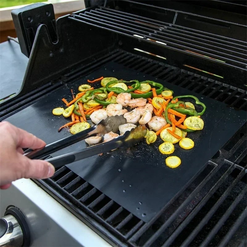 Reusable Non-Stick BBQ Grill Mat 40 x 33cm Fabric Cooking Sheet, 3 or 5 Pack