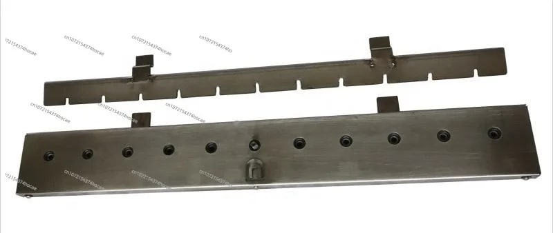 Stainless Steel Rotating BBQ Grill Wheel Mechanism for Square or Flat Skewers, Size M