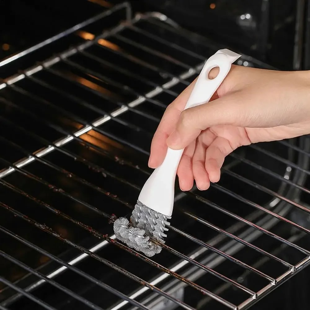 V-Shaped BBQ Cleaning Brush with Scraper, 17cm Plastic Grill Brush