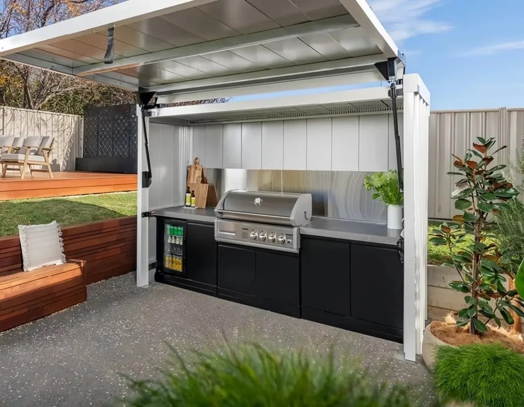 Customisable Outdoor Kitchen with Detachable Shed, Grill, Sink and Fridge
