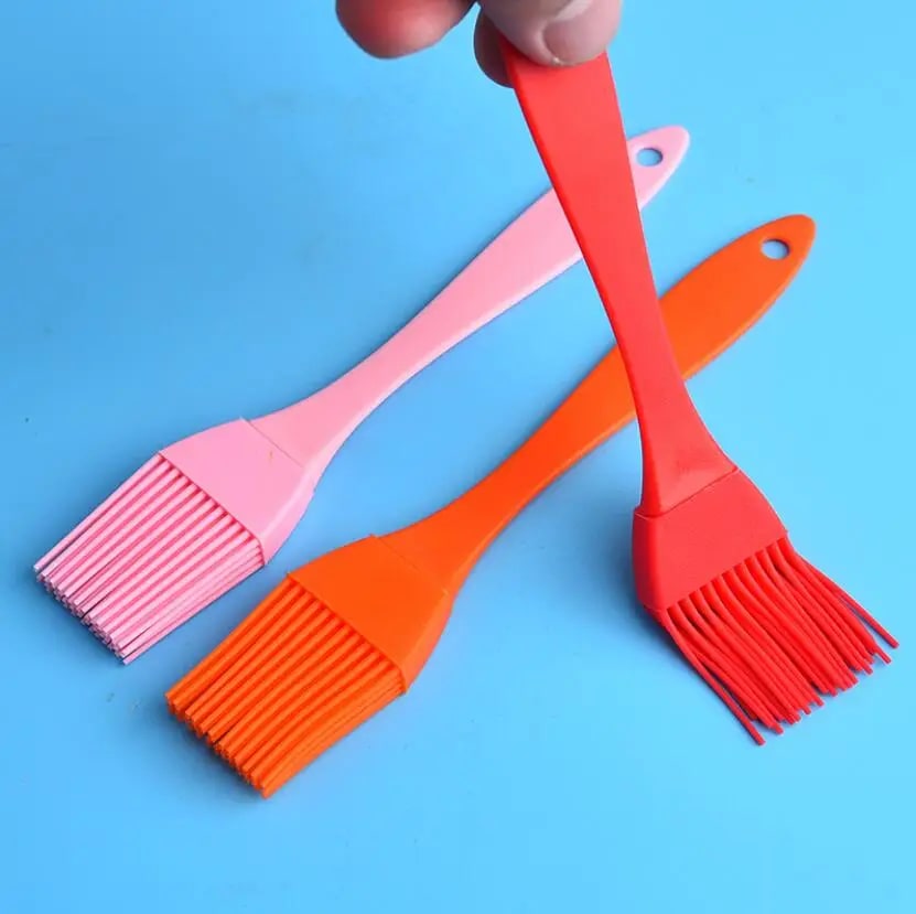Silicone BBQ Basting Brush, 16 x 3 cm, Plastic Handle, Colour Options