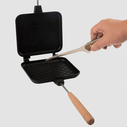 Metal BBQ Tongs for Meat, Picnic and Camping, 24cm, Black or Silver
