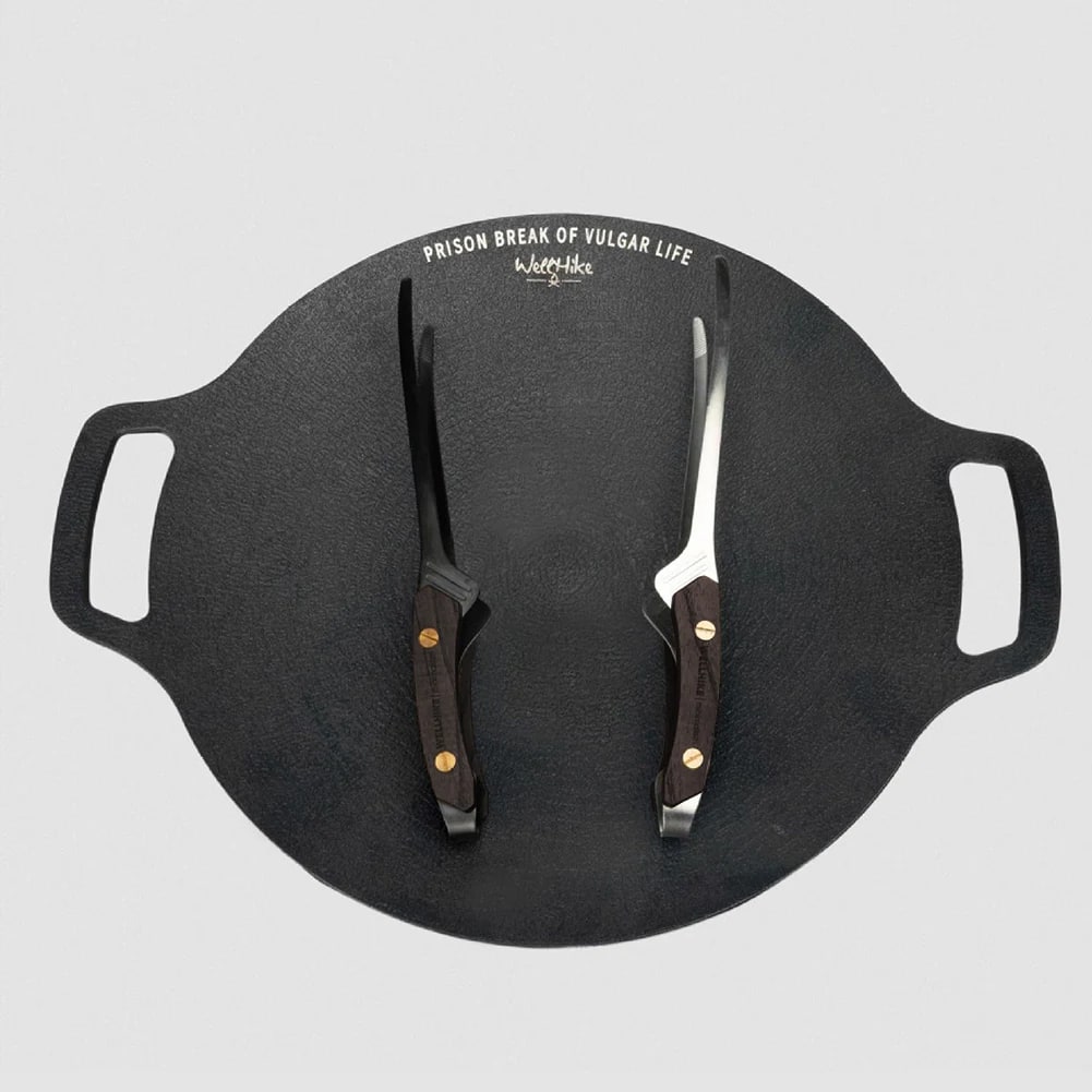 Metal BBQ Tongs for Meat, Picnic and Camping, 24cm, Black or Silver