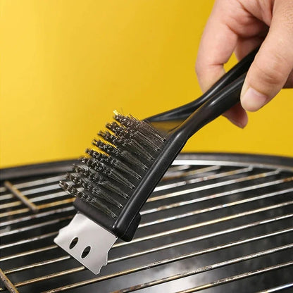 BBQ Grill Cleaning Brush with Steel Bristles, Plastic Handle and Scraper, 20 x 7.1cm